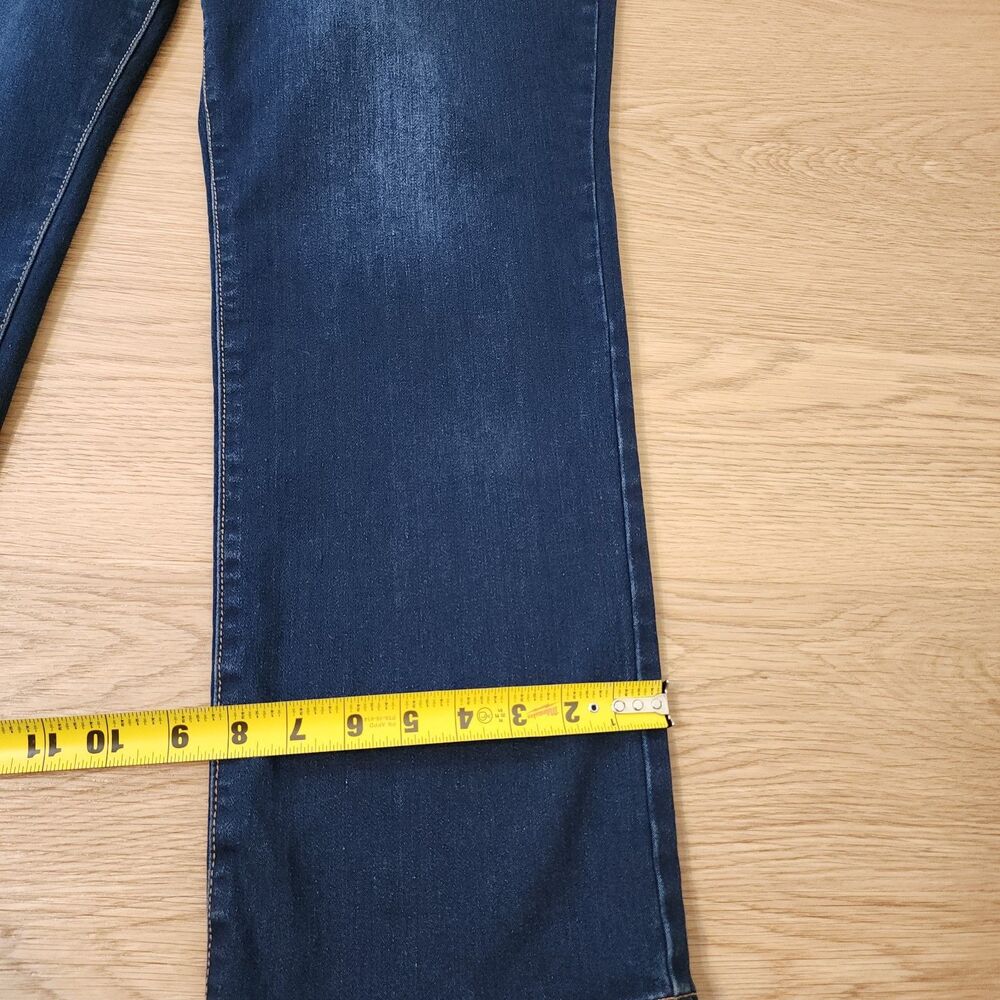 Bandolino Amy Jeans Womens 18 Blue Denim 5 Pockets Straight Leg Preppy 38x29 - Picture 10 of 13